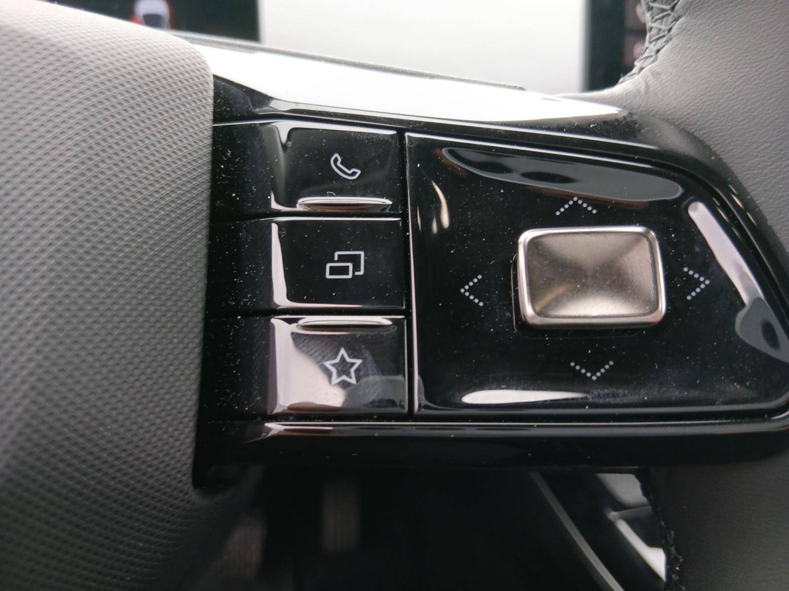 Image MG 4 Luxury   204 ch 