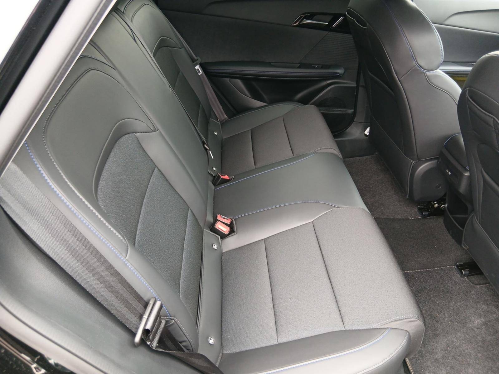 Image MG 4 Luxury   204 ch 