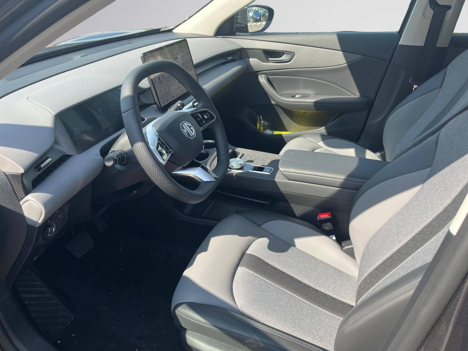 Image MG MGS5 EV Luxury 64KWH  MGS5 EV 64 KWH LUXURY