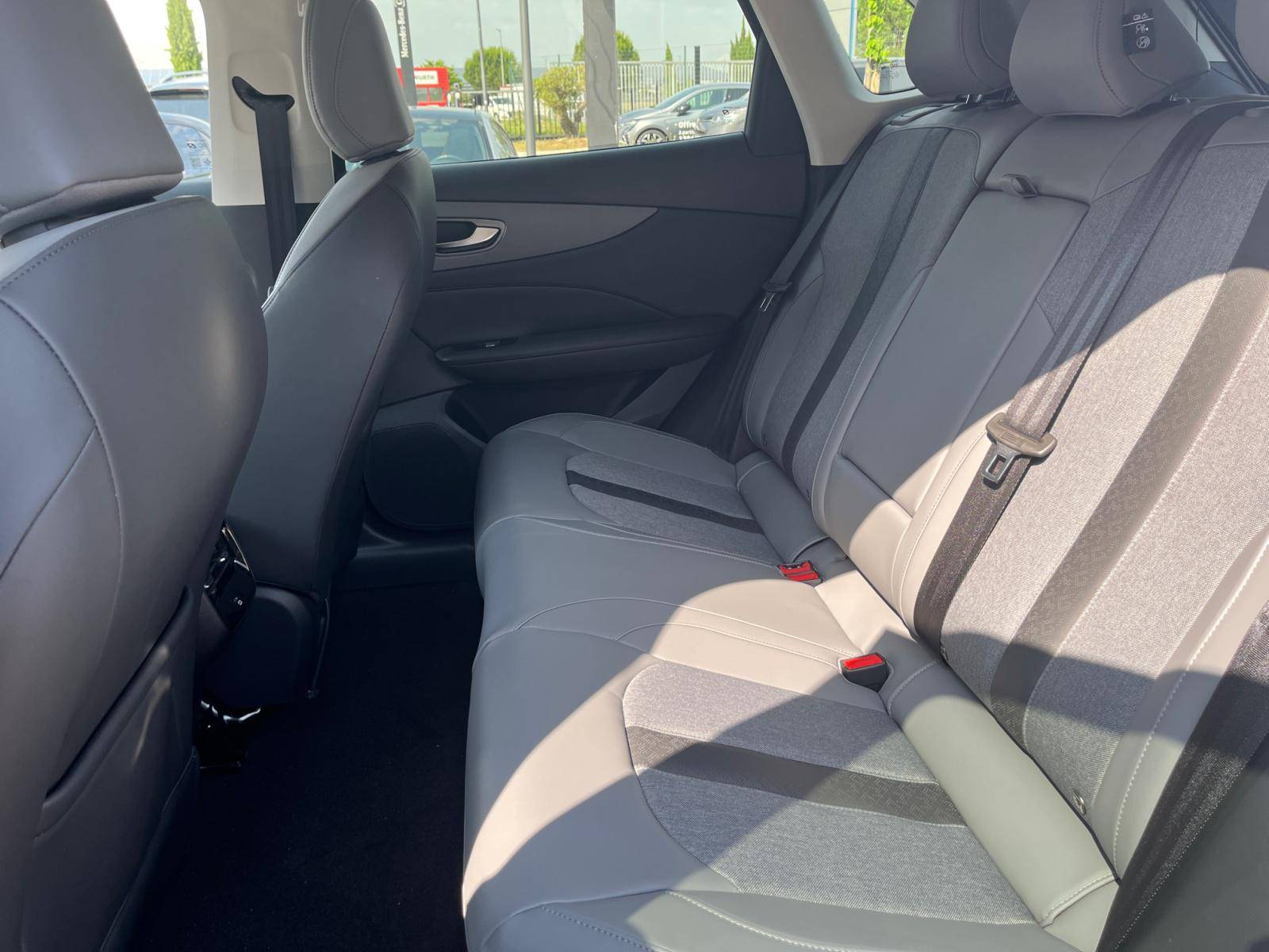 Image MG MGS5 EV Luxury 64KWH  MGS5 EV 64 KWH LUXURY