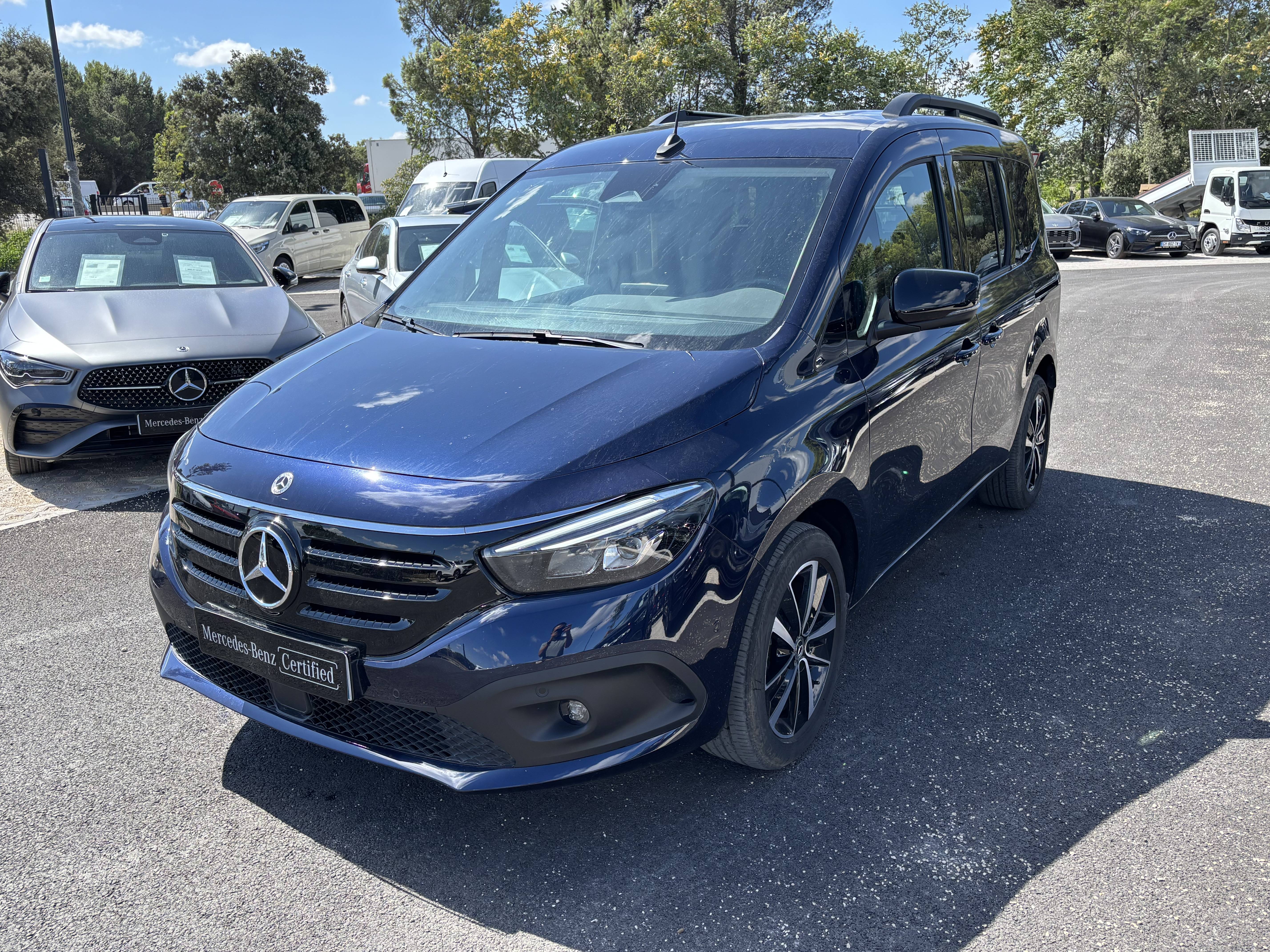 Photo MERCEDES EQT EQT 200