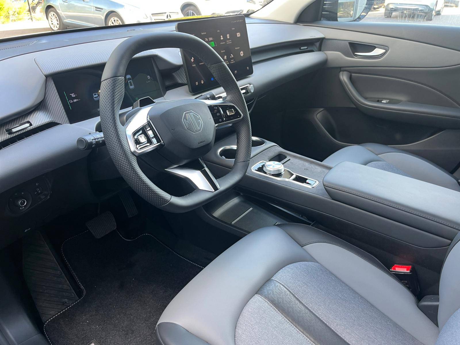 Image MG MGS5 EV Luxury 64KWH  MGS5 EV 64 KWH LUXURY