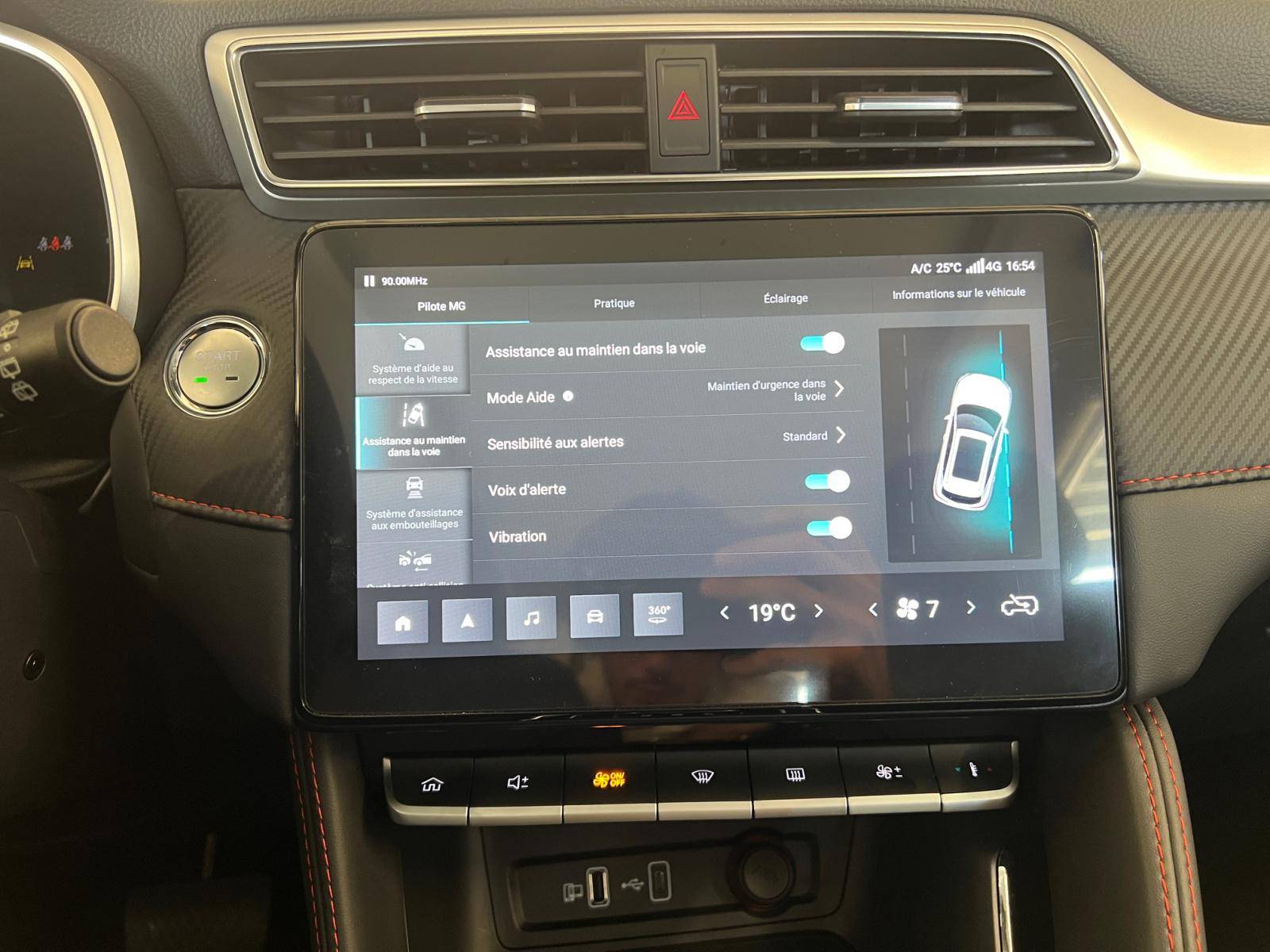 Image MG ZS Luxury 70kWh  ZS EV Autonomie Etendue 70kWh - 115 kW 2WD Luxury