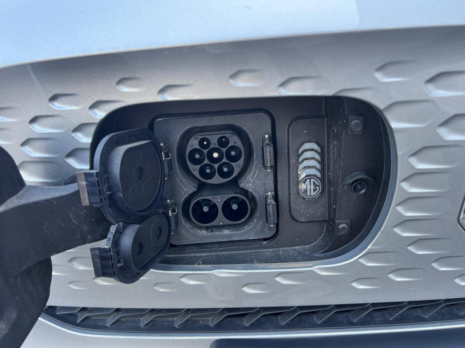 Image MG ZS Luxury 70kWh  ZS EV Autonomie Etendue 70kWh - 115 kW 2WD Luxury